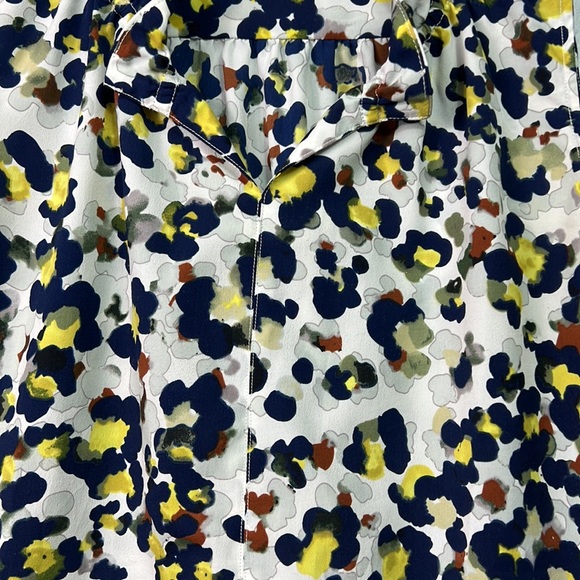 Cabi Fierce Seeing Spots Gathered Ruffle Collar V-Neck Sleeveless Blouse Small - Picture 5 of 7